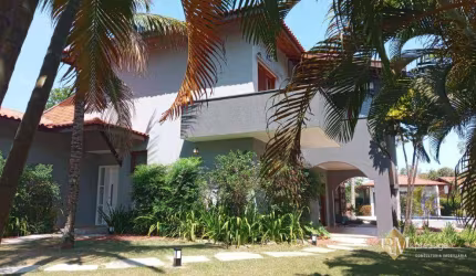 Belíssima casa assobradada à venda no Condomínio Moradas São Luiz em Salto/SP!!
