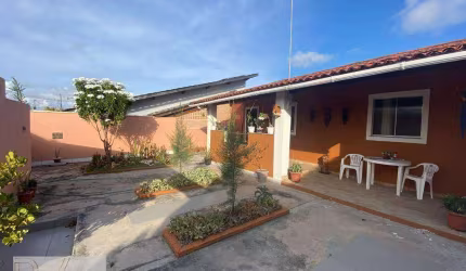 Casa com 2 Dormitórios 1 Suíte à Venda, 120 m² por R$ 500.000,00 -  Abrantes - Camaçari/BA