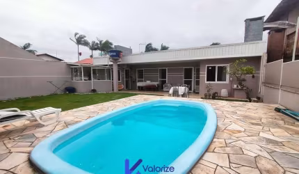 Casa 4 dormitórios com piscina Guarapari