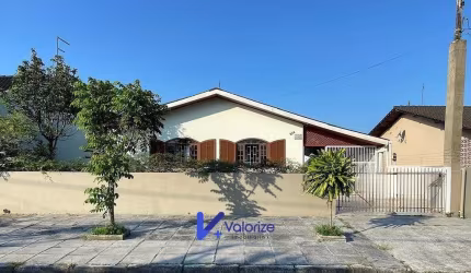 Casa faixar mar com amplo terreno