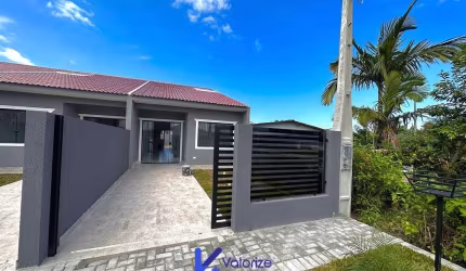 Casa 3 dormitórios próximo a rodovia em Canoas