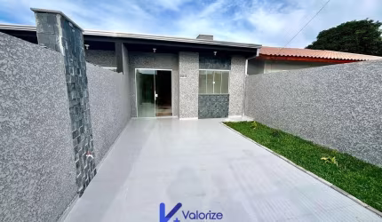 Casa nova a venda na praia com 3 quartos e suíte