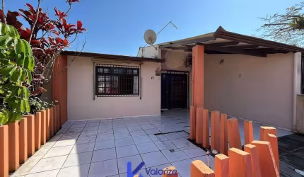 Casa em condomínio à 250 metros do mar