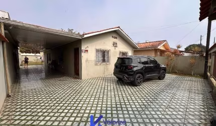 Casa faixa mar à venda em Praia de Leste