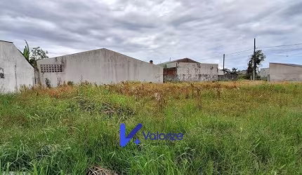 Terreno de esquina em Praia de Leste