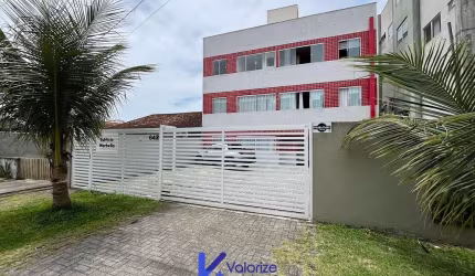 Apartamento mobiliado perto do mar com suíte