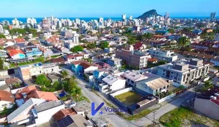 Terreno aterrado e murado a venda em Caiobá