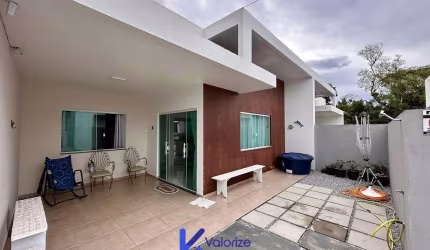 Casa com 3 quartos faixa mar em Pontal do Sul