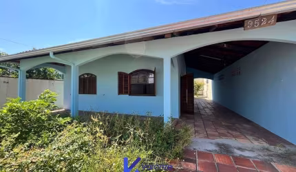 Casa a venda na faixa mar em Pontal do Paraná