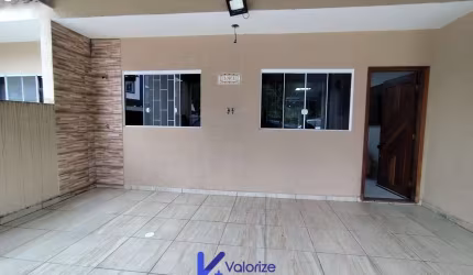 Casa a venda na praia com piscina