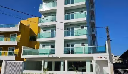Apartamento à venda no centro de Matinhos.