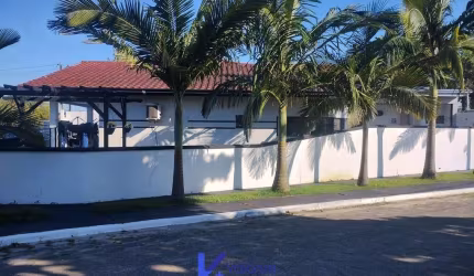 Casa a venda na faixa mar em Pontal do Paraná