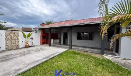 Casa a venda na praia 03 Quartos