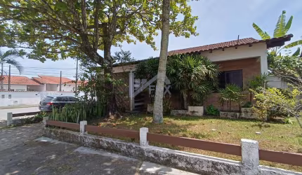 Casa para Venda em Itanhaém, Cibratel 2, 4 dormitórios, 2 suítes, 1 banheiro, 3 vagas