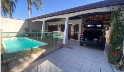 Casa para Venda em Itanhaém, Palmeiras, 3 dormitórios, 2 suítes, 1 banheiro, 3 vagas
