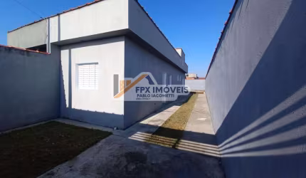 Casa para Venda em Itanhaém, Jardim Regina, 2 dormitórios, 1 suíte, 1 banheiro, 3 vagas