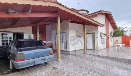 Casa para Venda em Itanhaém, Jardim Regina, 4 dormitórios, 2 suítes, 1 banheiro, 3 vagas