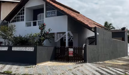 Sobrado para Venda em Peruíbe, Estância São José, 4 dormitórios, 2 suítes, 3 banheiros, 3 vagas