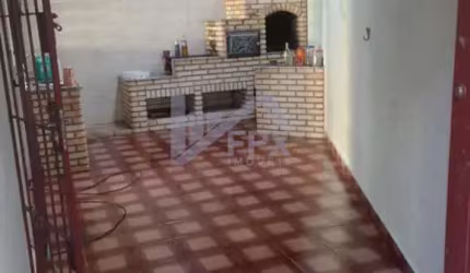 Casa para Venda em Mongaguá, Balneário Santa Eugênia, 2 dormitórios, 2 banheiros, 5 vagas