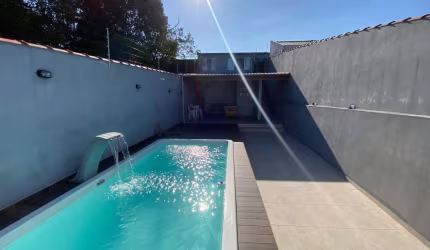 Casa para Venda em Itanhaém, Jardim Umuarama, 2 dormitórios, 2 banheiros, 2 vagas