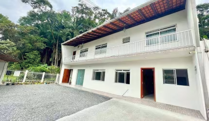 Casa com 4 dormitórios à venda, 390 m² por R$ 890.000,00 - Escola Agrícola - Blumenau/SC