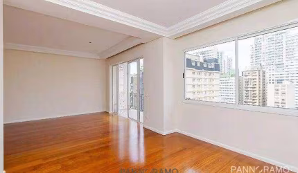 Elegância e espaço no Batel – um apartamento de alto padrão para viver com conforto e estilo