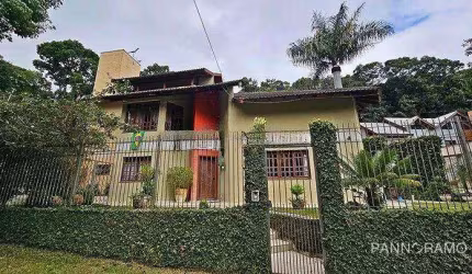 Casa 4 quartos com suítes à venda no Barreirinha em Curitiba/PR