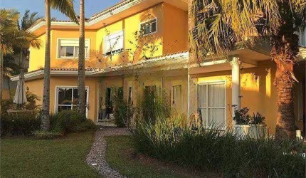 Casas com 5 quartos para alugar em Santa Felicidade, Curitiba - PR