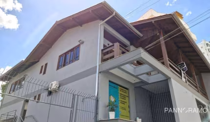 Casa com 3 dormitórios para alugar, 250 m² por R$ 6.900,00/mês - Centro - Blumenau/SC