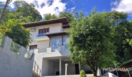 Casa com 4 dormitórios para alugar, 400 m² por R$ 6.130,00/mês - Escola Agrícola - Blumenau/SC