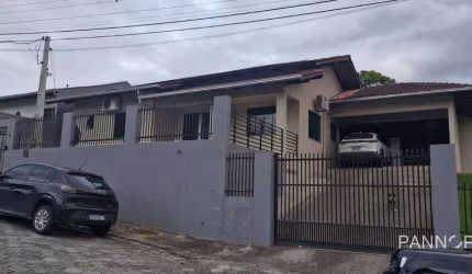 Casa com 3 dormitórios à venda, 135 m² por R$ 800.000 - Badenfurt - Blumenau/SC