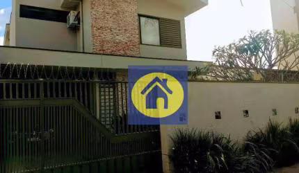 Casa com 3 dormitórios à venda, 266 m² por R$ 1.200.000,00 - Vila Maria Luiza - Jundiaí/SP