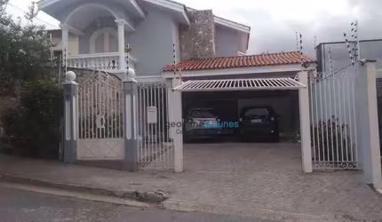 Sobrado com 4 dormitórios à venda, 340 m² por R$ 1.900.000,00 - Parque Campolim - Sorocaba/SP