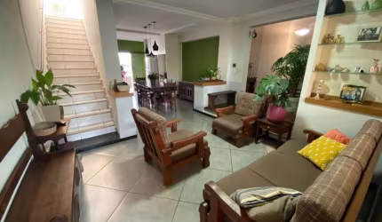 Casa de 4 qtos com 2 vagas no B. São João Batista - CA3000
