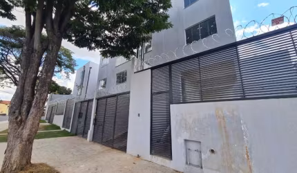 Casa Independente de 2 qtos em ótima localização no B. Céu Azul - CA3188