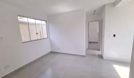 Apto de 2 qtos no B. Planalto - AP3235