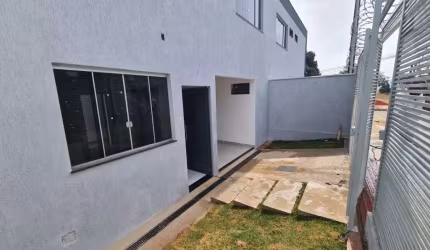 Casa Independente de 3 qtos com ótima localização no B. Piratininga - CA3294