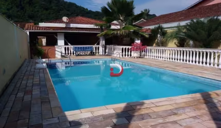 Casa com 3 dormitórios à venda, 310 m² por R$ 1.400.000,00 - Guaiuba - Guarujá/SP