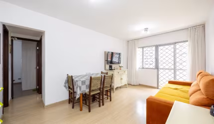 Apartamento 2 quartos finamente decorado em Curitiba, até 4 pessoas