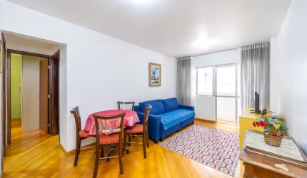 Apartamento 2 quartos finamente decorado em Curitiba, até 4 pessoas