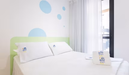Studio mobiliado no centro de Curitiba, com capacidade para 2 pessoas, 30m²