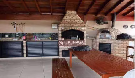 Aconchegante Apartamento com sacada, carpete de madeira nos 2 dormitórios e na sala, à venda, 65 m² por R$ 390.000 - Vila Rosália - Guarulhos/SP