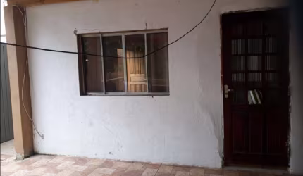 Casa à venda na  região de Caieiras.