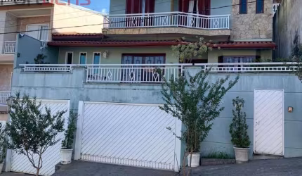 Casa Para Vender com 3 quartos 1 suítes no bairro Laranjeiras em Caieiras