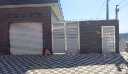 Oportunidade 2 casas independentes! Casa pra família grande ou pra investimento.