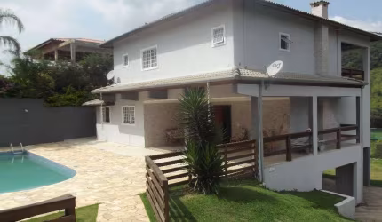 Chácara Para Vender com 4 quartos 3 suítes no bairro Laranjeiras em Caieiras