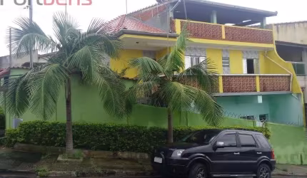 Sobrado Para Vender com 5 quartos 2 suítes no bairro Serpa em Caieiras