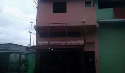 Sobrado Para Vender com 3 quartos no bairro Laranjeiras em Caieiras
