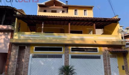 Sobrado Para Vender com 4 quartos 2 suítes no bairro Nova Caieiras em Caieiras
