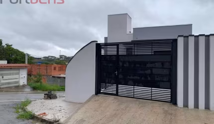 Sobrado Para Vender com 3 quartos 1 suítes no bairro Laranjeiras em Caieiras